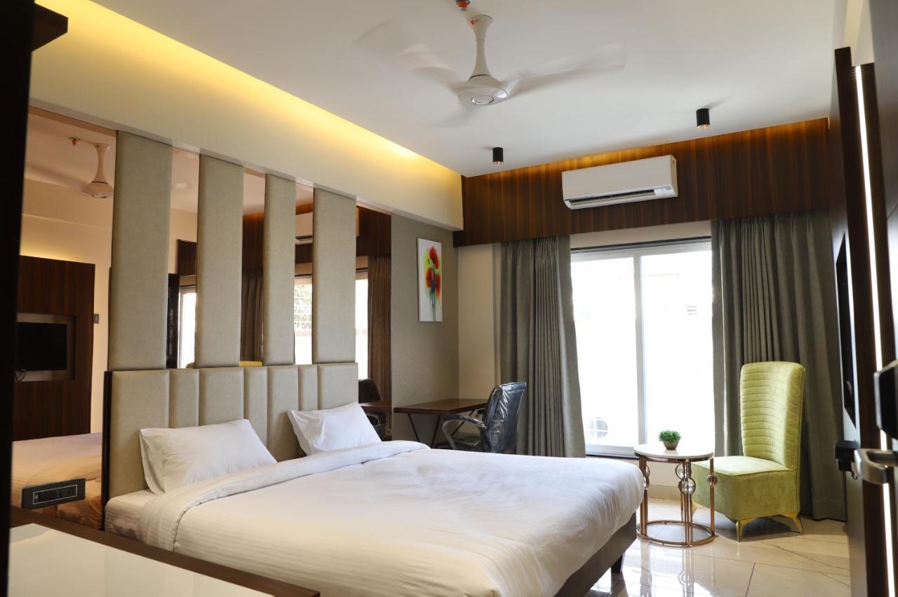 Hotel Florence Nanded Exterior photo